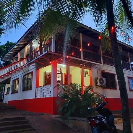 Fenix Hotel & Hostel อูติลา ภายนอก รูปภาพ