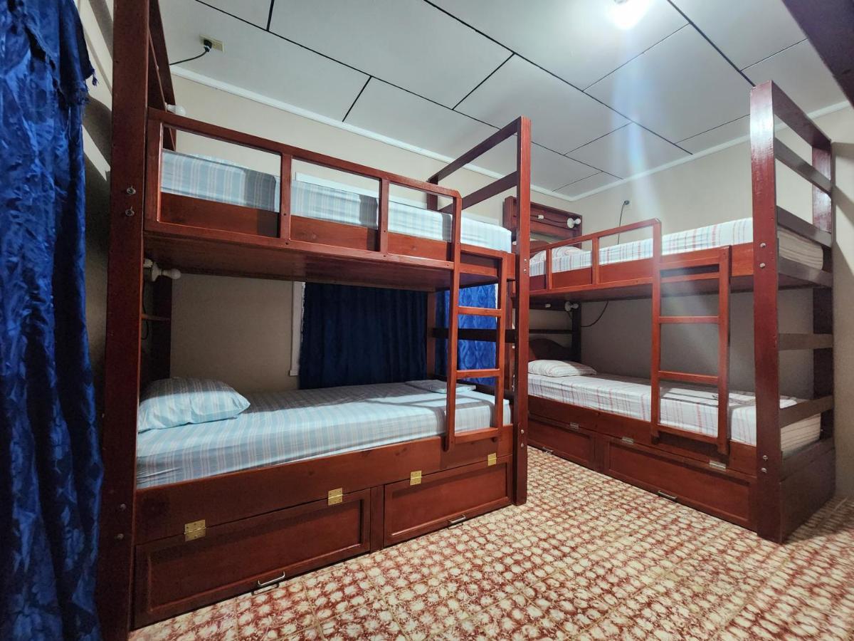 Fenix Hotel & Hostel อูติลา ภายนอก รูปภาพ
