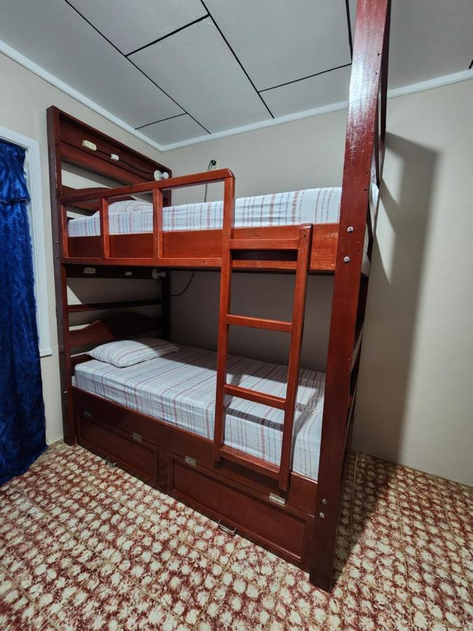Fenix Hotel & Hostel อูติลา ภายนอก รูปภาพ